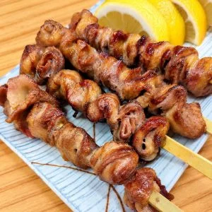 熊本市で馬串を楽しむ居酒屋でディナー｜香ばしく味わう【タン串】